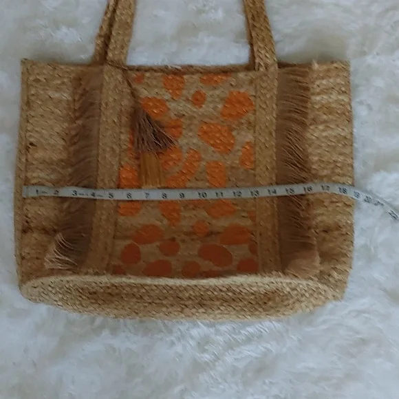 NWT Magid Large Metallic Leopard Print Jute Tote with Fringe and Tassels - Picture 8 of 9